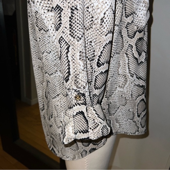 Michael Kors Snakeskin Print Zip-Front Long Sleeve Blouse – Size Medium - Picture 7 of 11